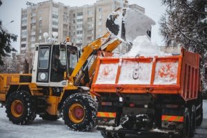 Прибирання снігу в Хмельницькому